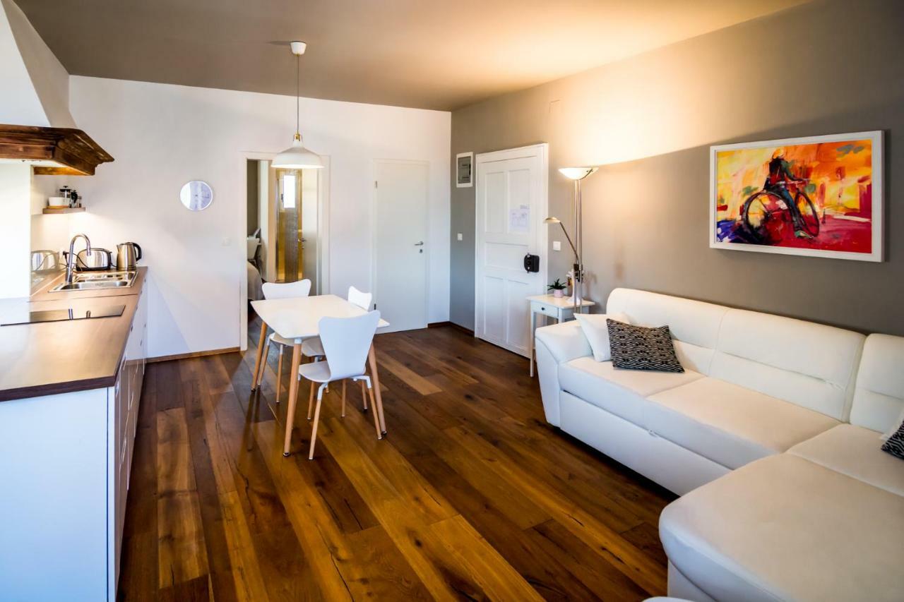 רוביני Apartment Festina Lente מראה חיצוני תמונה
